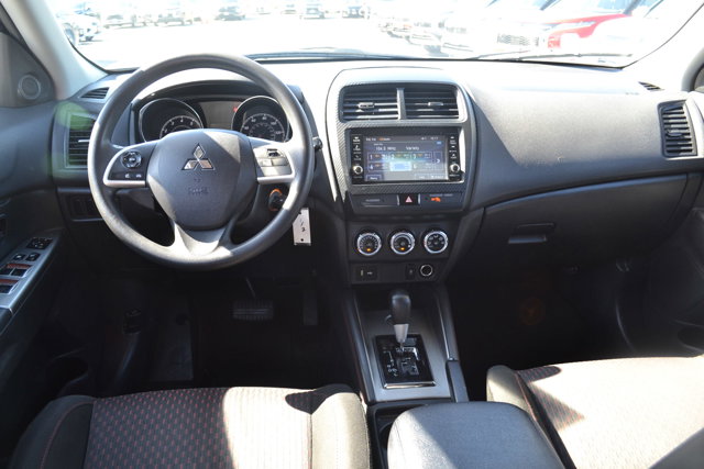 Vehicle image 6 of 19