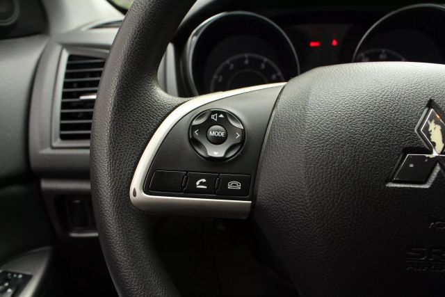 Vehicle image 34 of 41