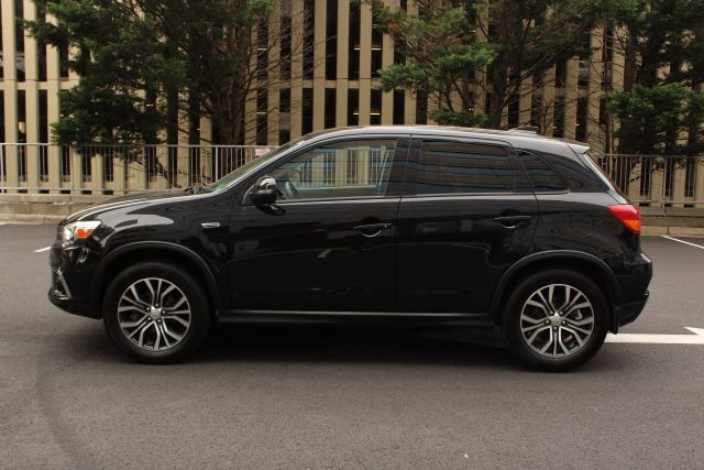 Vehicle image 7 of 41