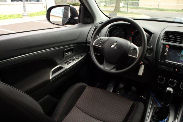 Vehicle image 23 of 41