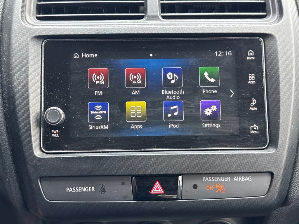 Vehicle image 10 of 21