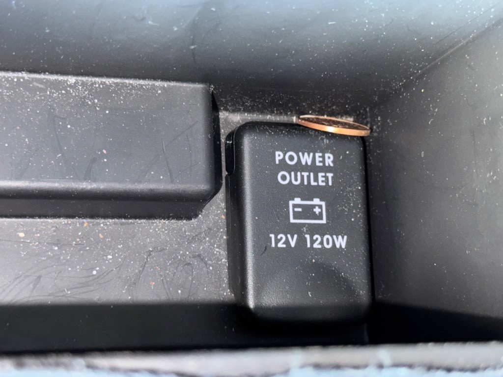 Vehicle image 17 of 21