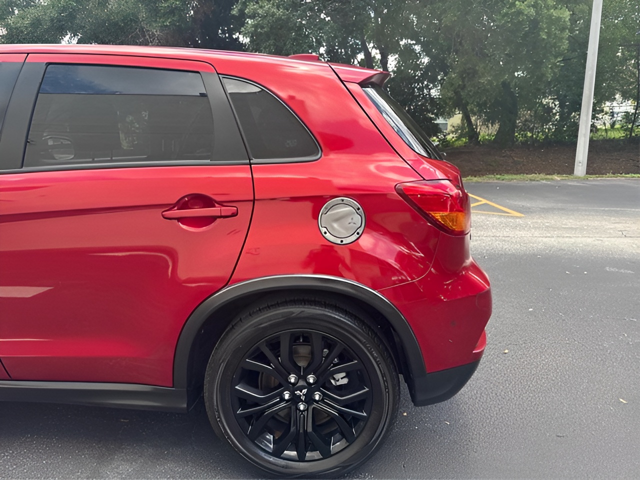 Vehicle image 26 of 28