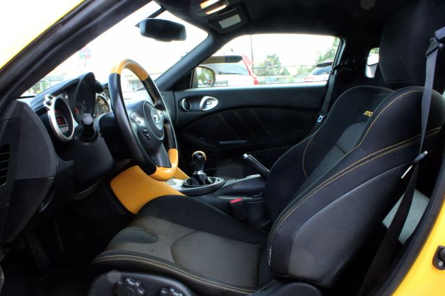 Vehicle image 8 of 11