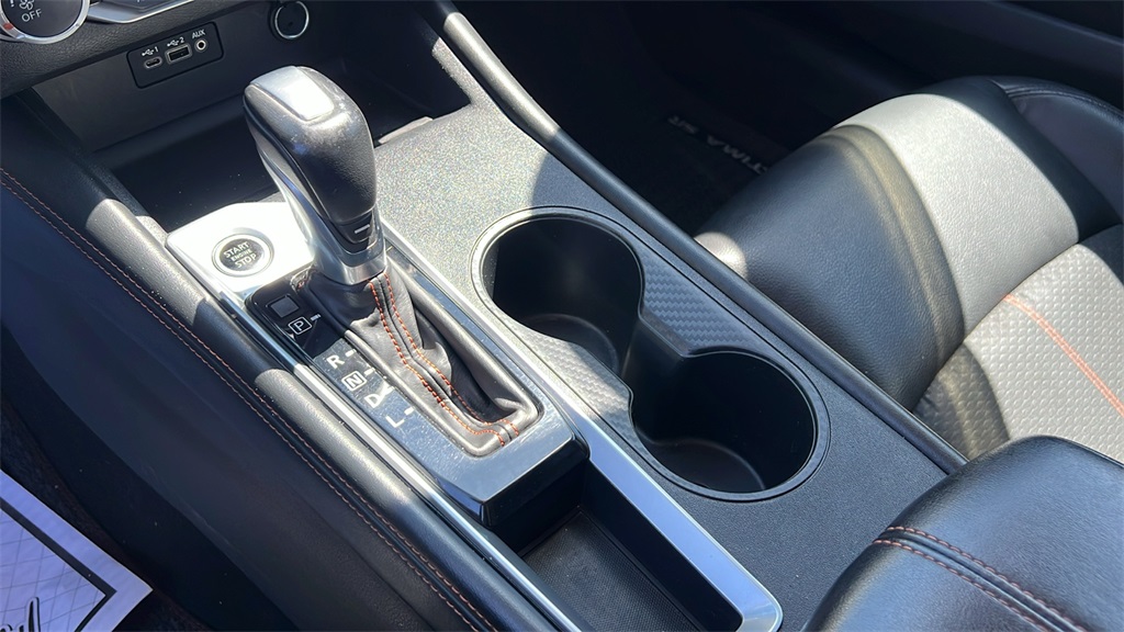 Vehicle image 31 of 49
