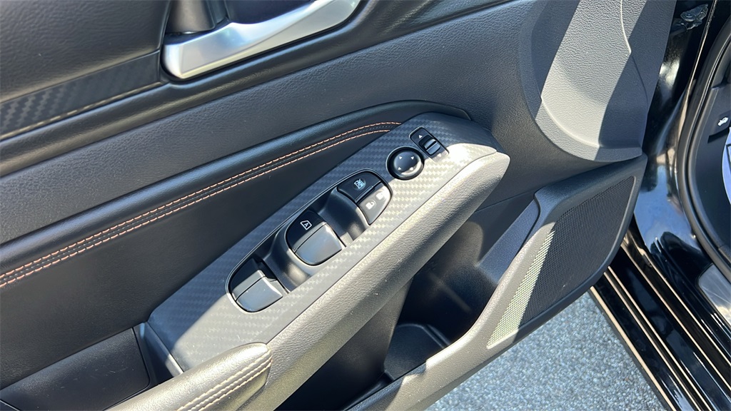 Vehicle image 12 of 49