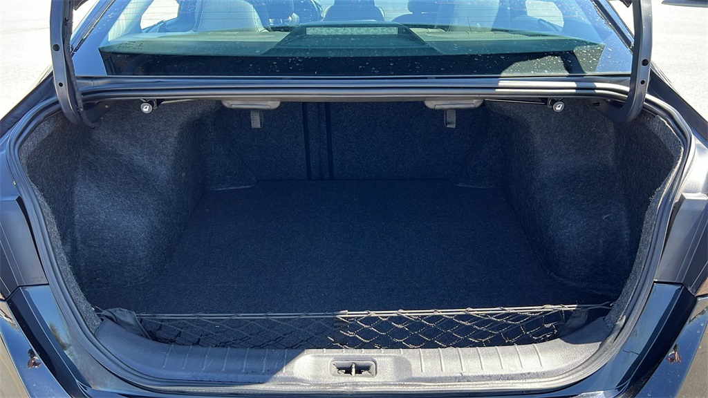 Vehicle image 40 of 49