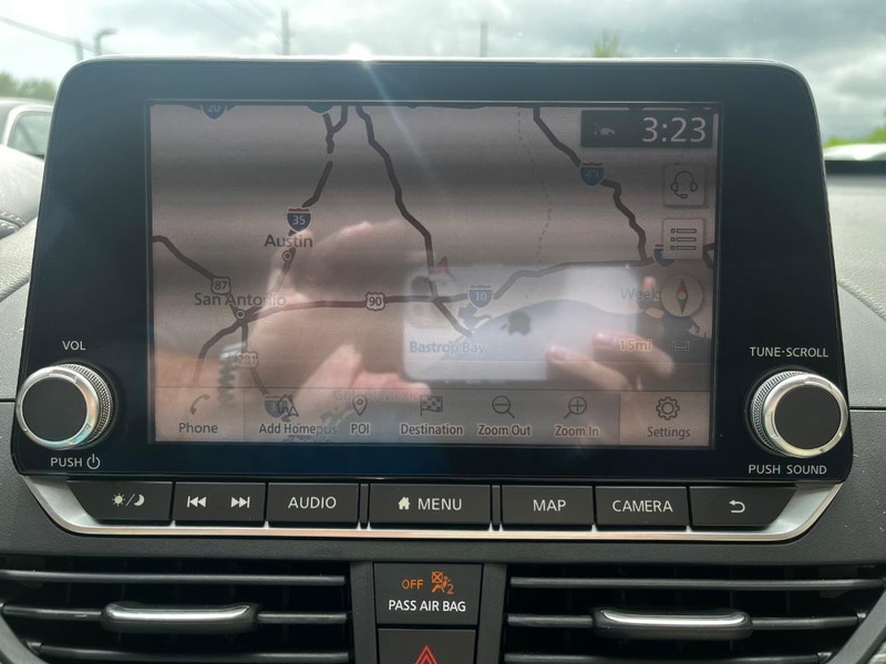 2019 Nissan Altima 2.5 Platinum Image 23 of 30