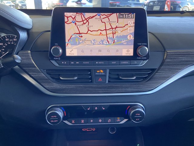2019 Nissan Altima 2.5 Platinum Image 19 of 31