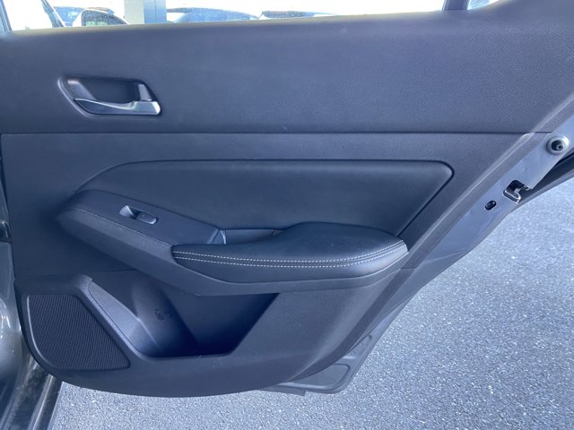 2019 Nissan Altima 2.5 Platinum Image 29 of 31