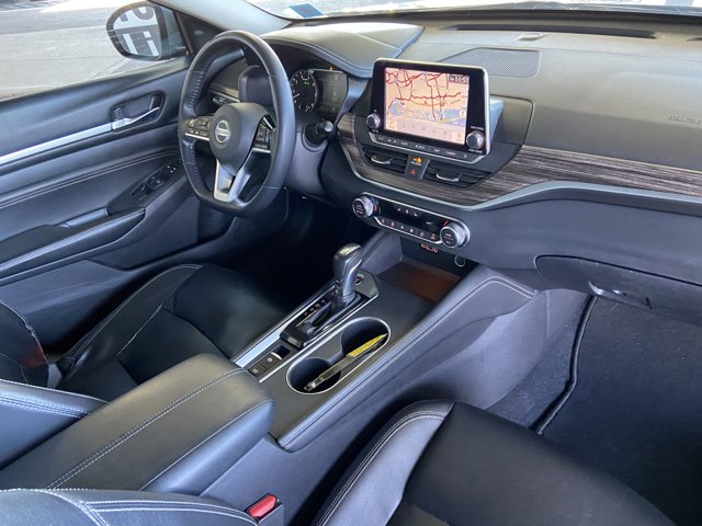 2019 Nissan Altima 2.5 Platinum Image 25 of 31