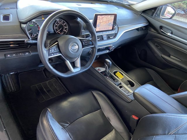 2019 Nissan Altima 2.5 Platinum Image 23 of 31