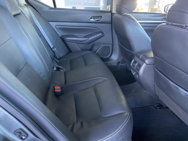 2019 Nissan Altima 2.5 Platinum Image 28 of 31
