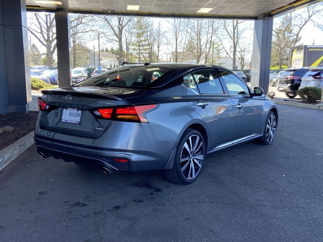 2019 Nissan Altima 2.5 Platinum Image 6 of 31