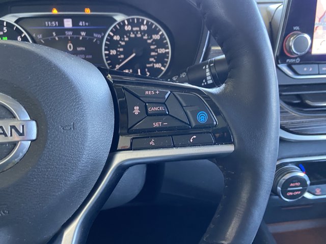 2019 Nissan Altima 2.5 Platinum Image 18 of 31