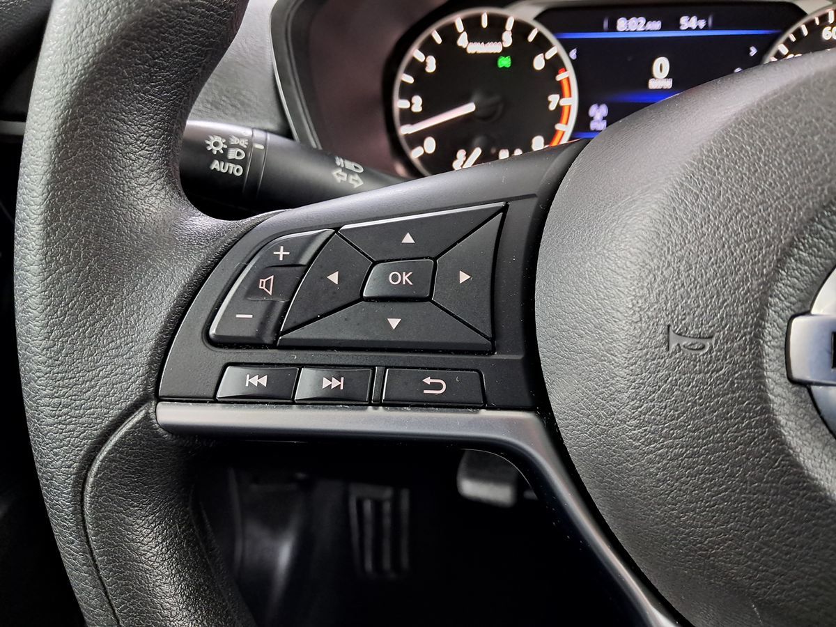 Vehicle image 14 of 29