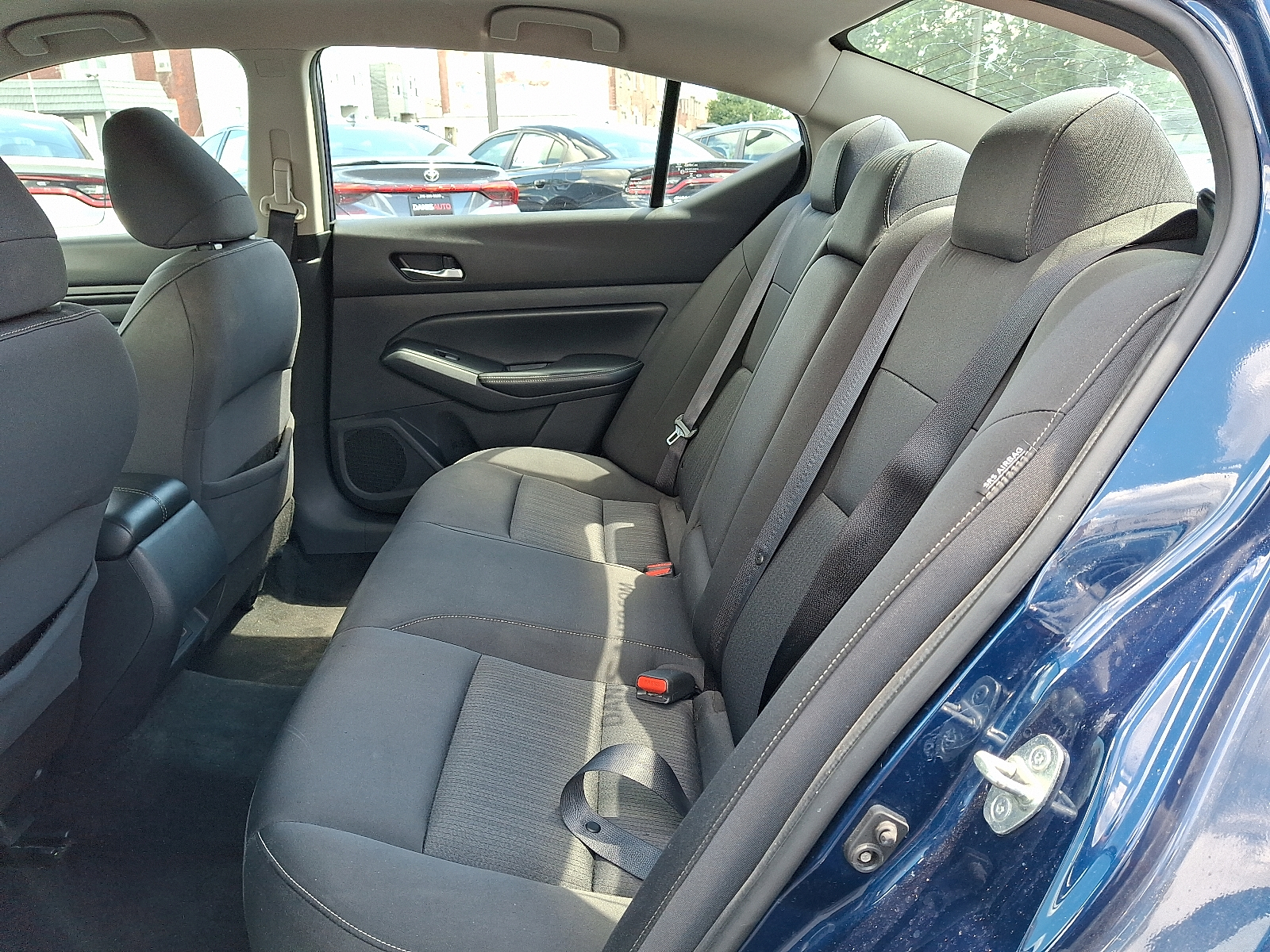 2019 Nissan Altima 2.5 S Image 11 of 29