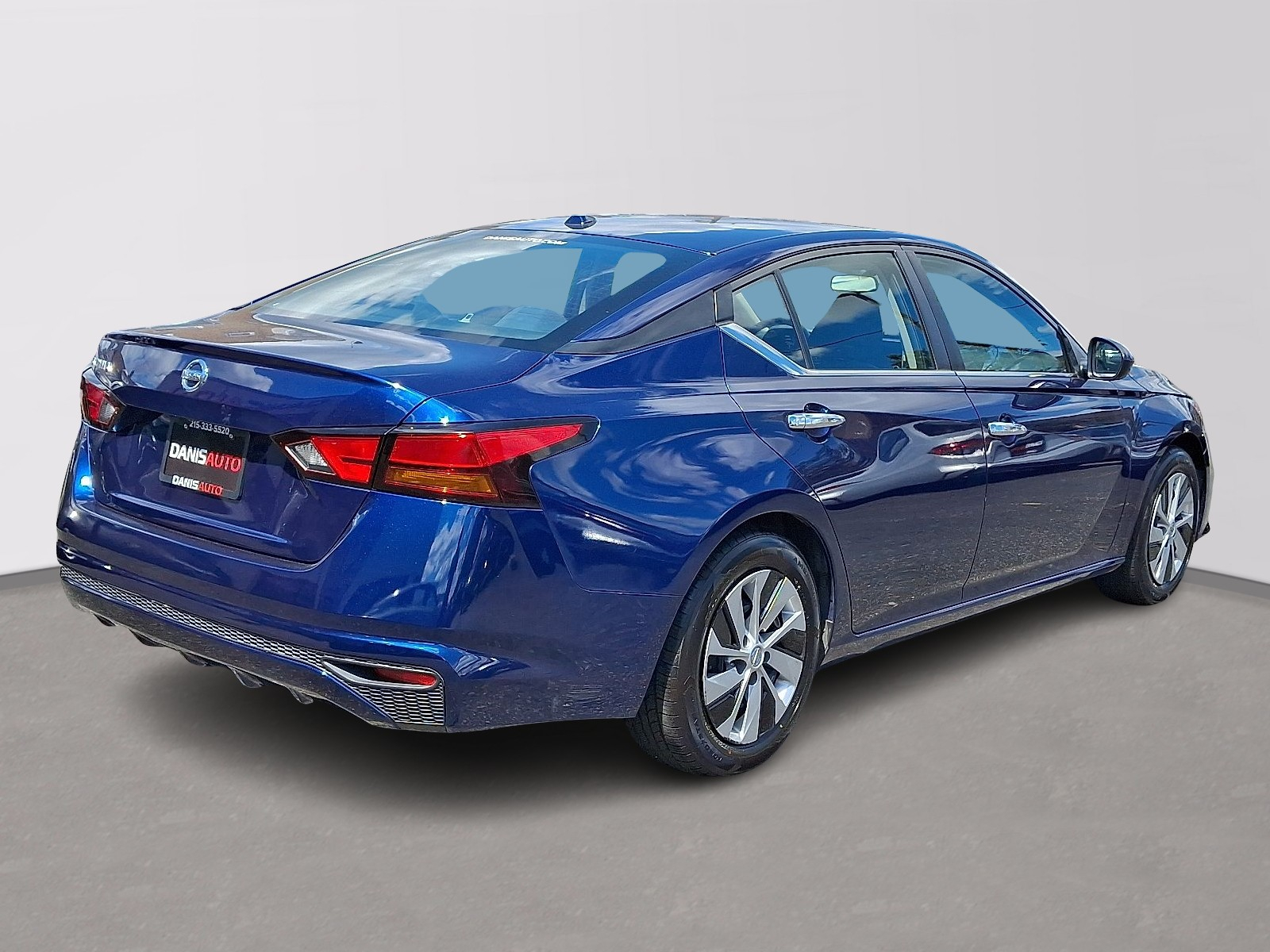 2019 Nissan Altima 2.5 S Image 5 of 29