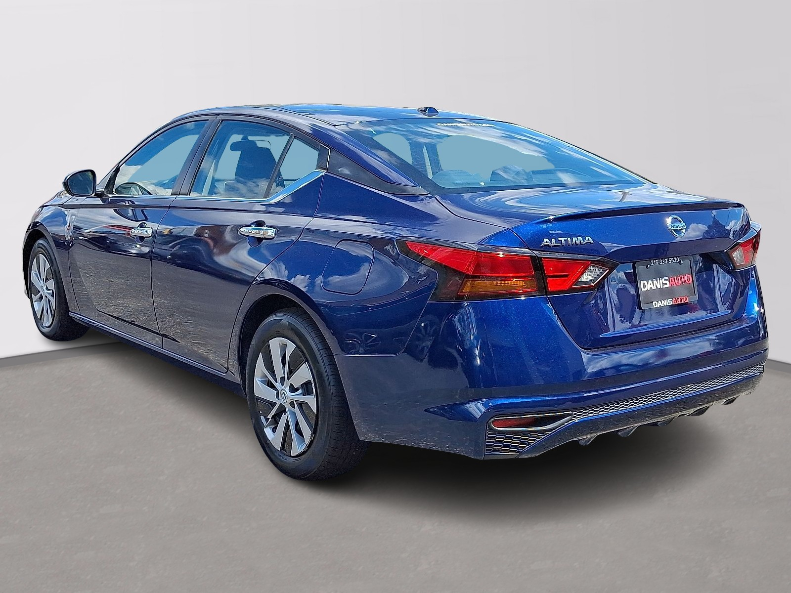 2019 Nissan Altima 2.5 S Image 7 of 29