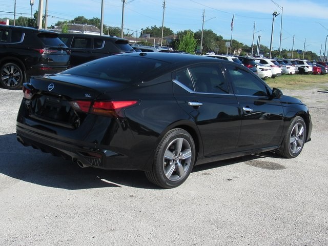 2019 Nissan Altima 2.5 SL Image 11 of 37