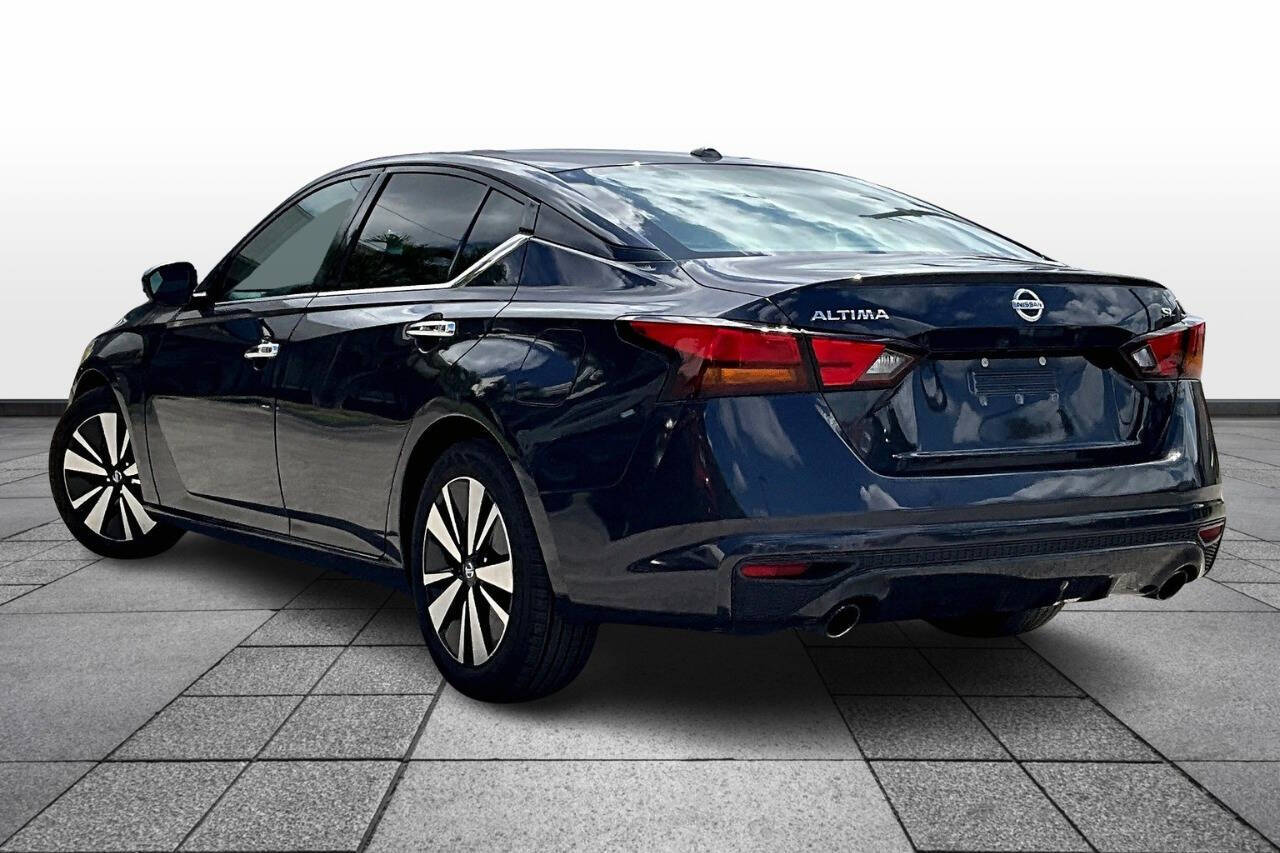 2019 Nissan Altima 2.5 SL Image 6 of 33