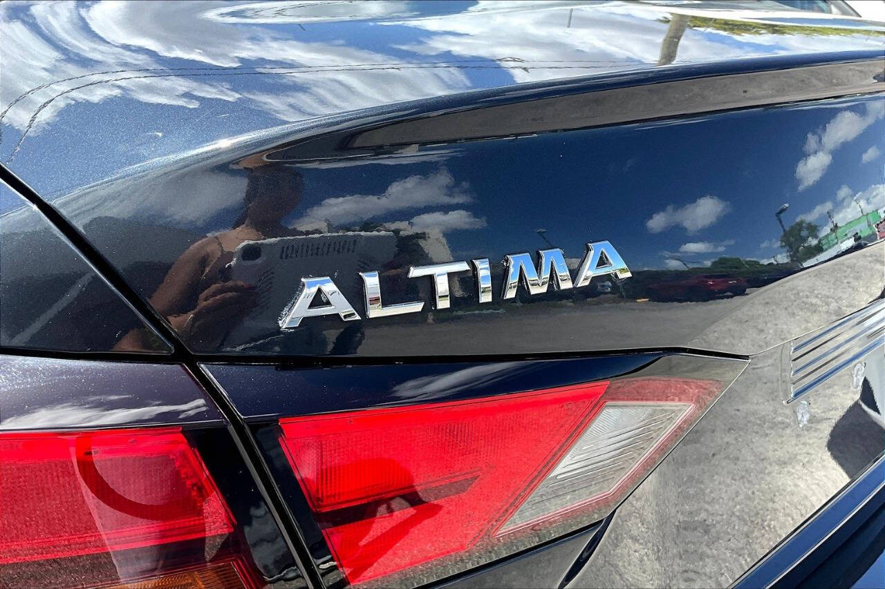 2019 Nissan Altima 2.5 SL Image 10 of 33