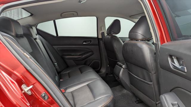 Vehicle image 12 of 29