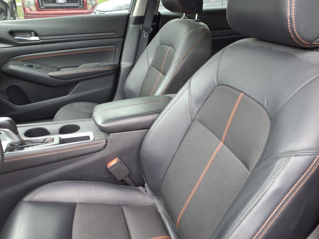 2019 Nissan Altima 2.5 SR Image 5 of 15