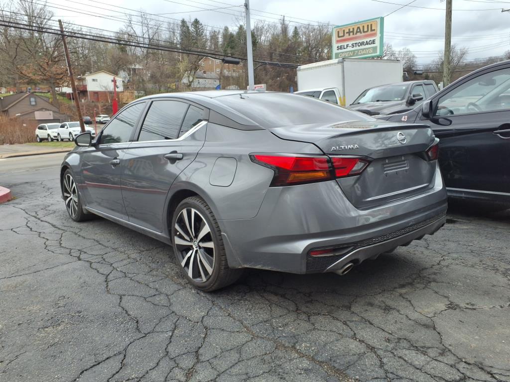 2019 Nissan Altima 2.5 SR Image 2 of 15