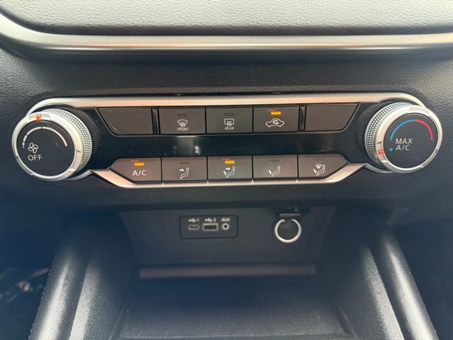 Vehicle image 37 of 37