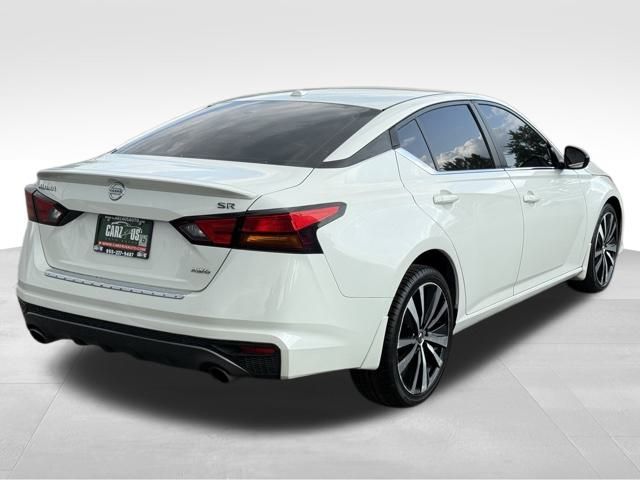 Vehicle image 5 of 37
