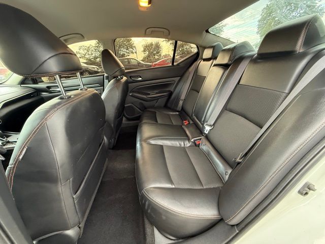 Vehicle image 14 of 37
