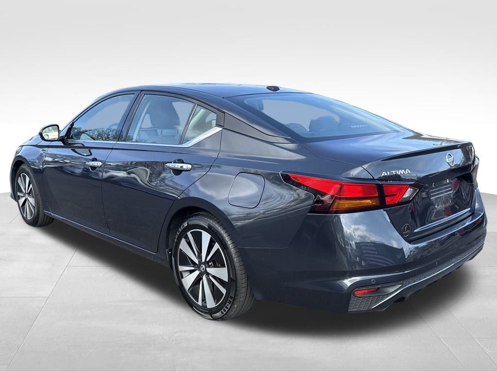 2019 Nissan Altima 2.5 SV Image 7 of 31