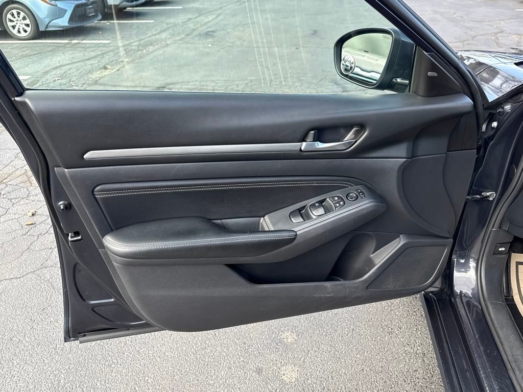 2019 Nissan Altima 2.5 SV Image 28 of 31
