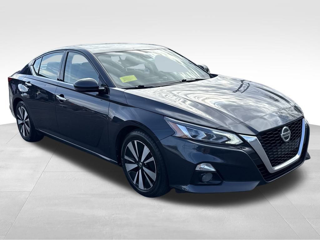 2019 Nissan Altima 2.5 SV Image 3 of 31
