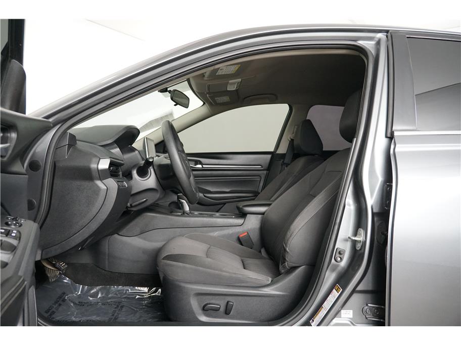 2019 Nissan Altima 2.5 S Image 25 of 27