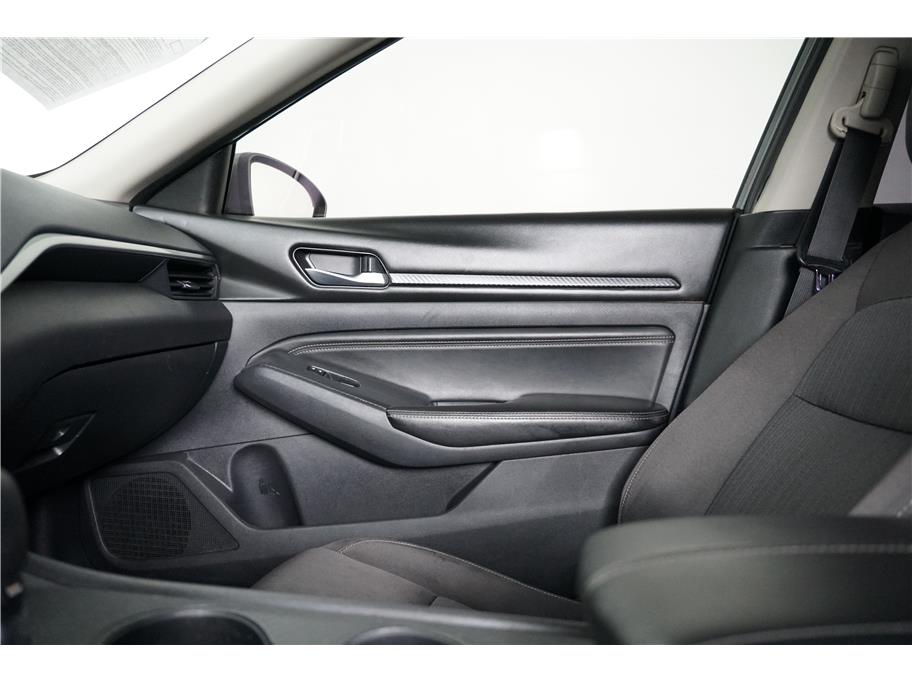 2019 Nissan Altima 2.5 S Image 22 of 27