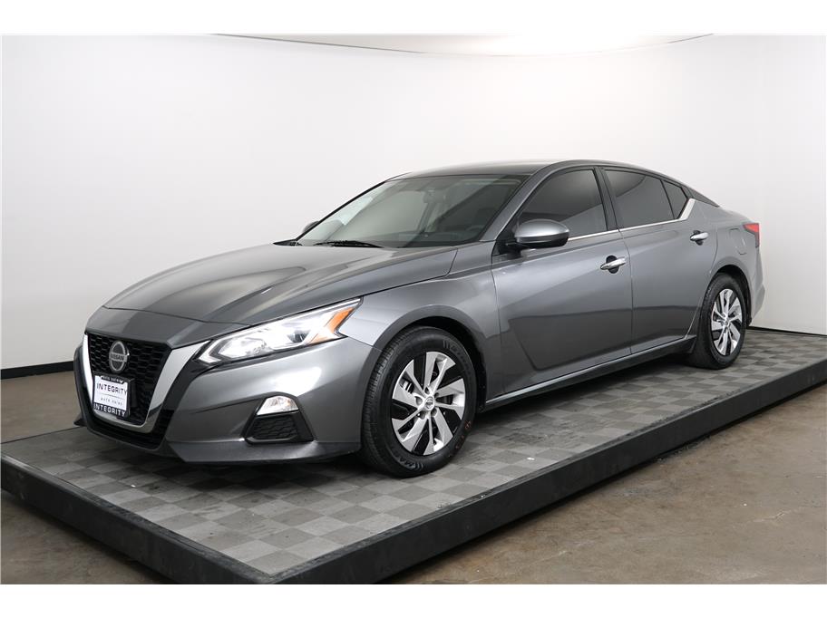 2019 Nissan Altima 2.5 S Image 1 of 27
