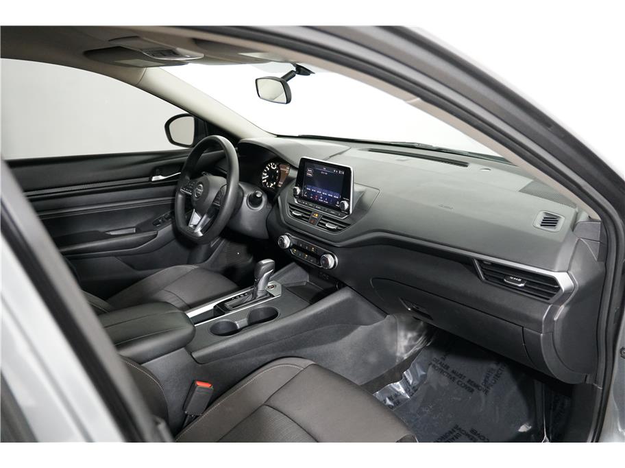2019 Nissan Altima 2.5 S Image 15 of 27