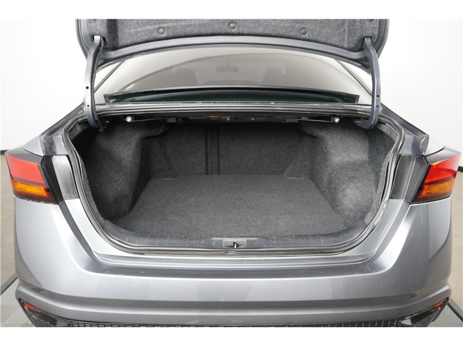 2019 Nissan Altima 2.5 S Image 11 of 27