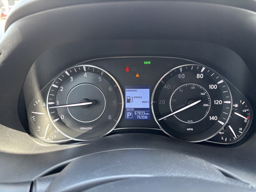 Vehicle image 16 of 22