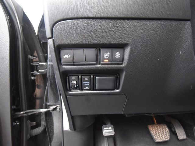 Vehicle image 49 of 62