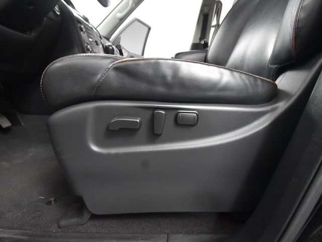 Vehicle image 55 of 62