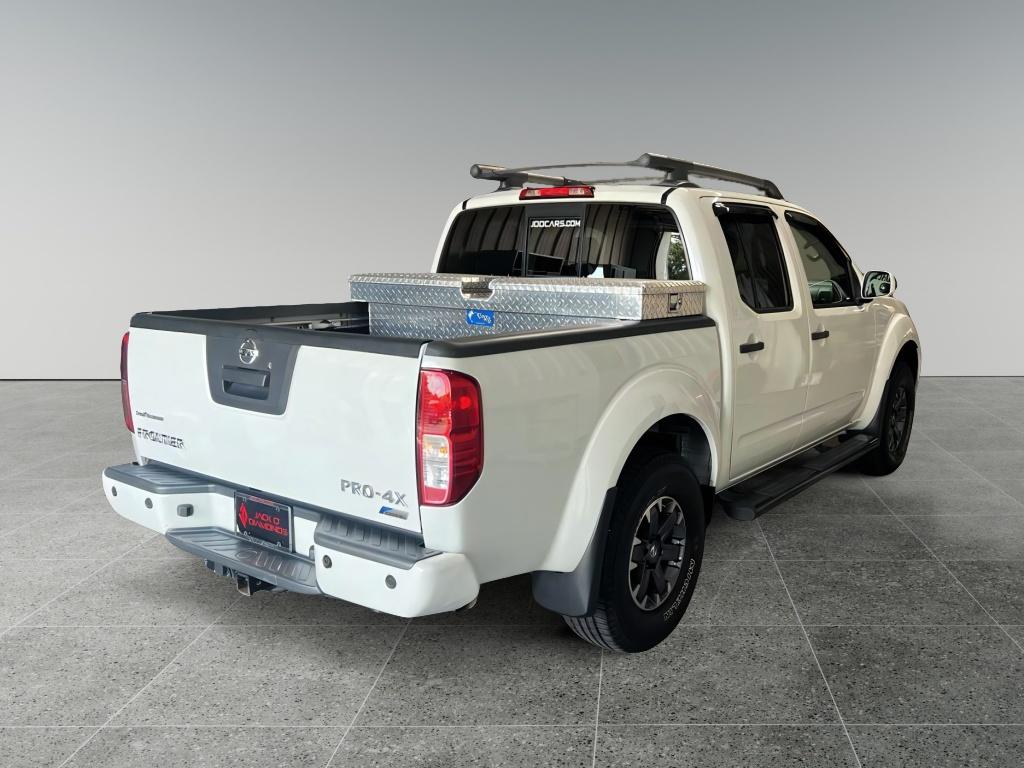 Vehicle image 4 of 21
