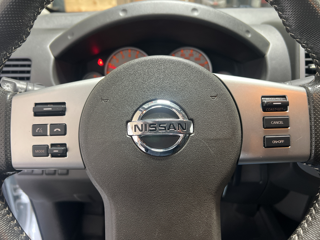 Vehicle image 14 of 21