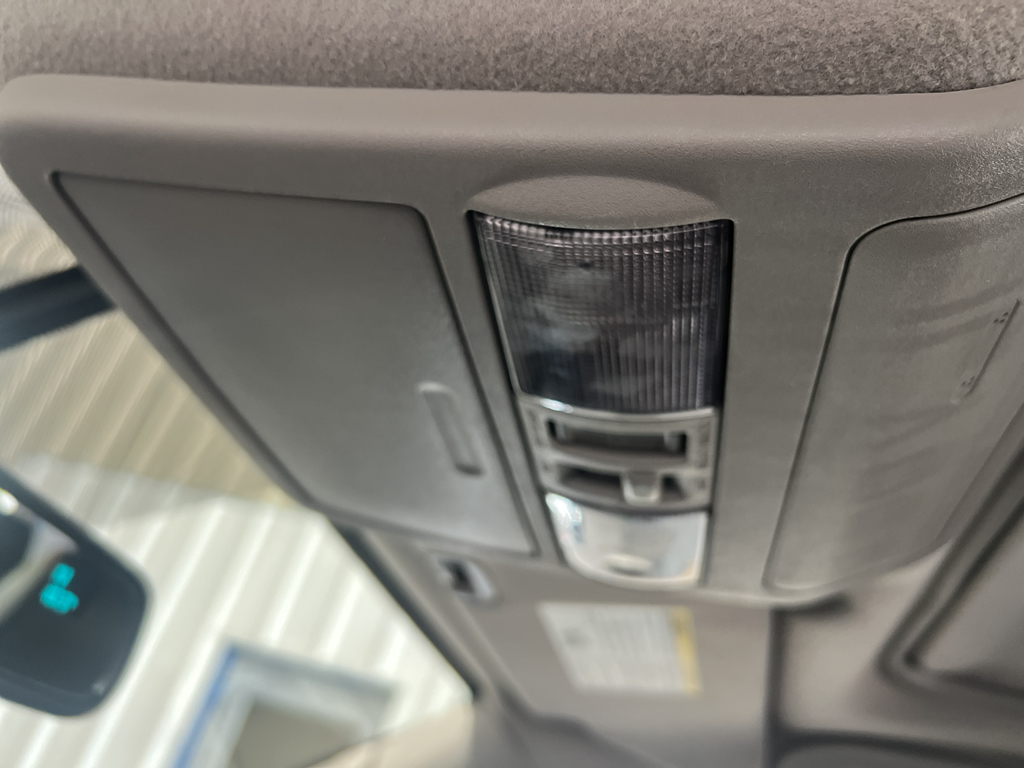 Vehicle image 20 of 21