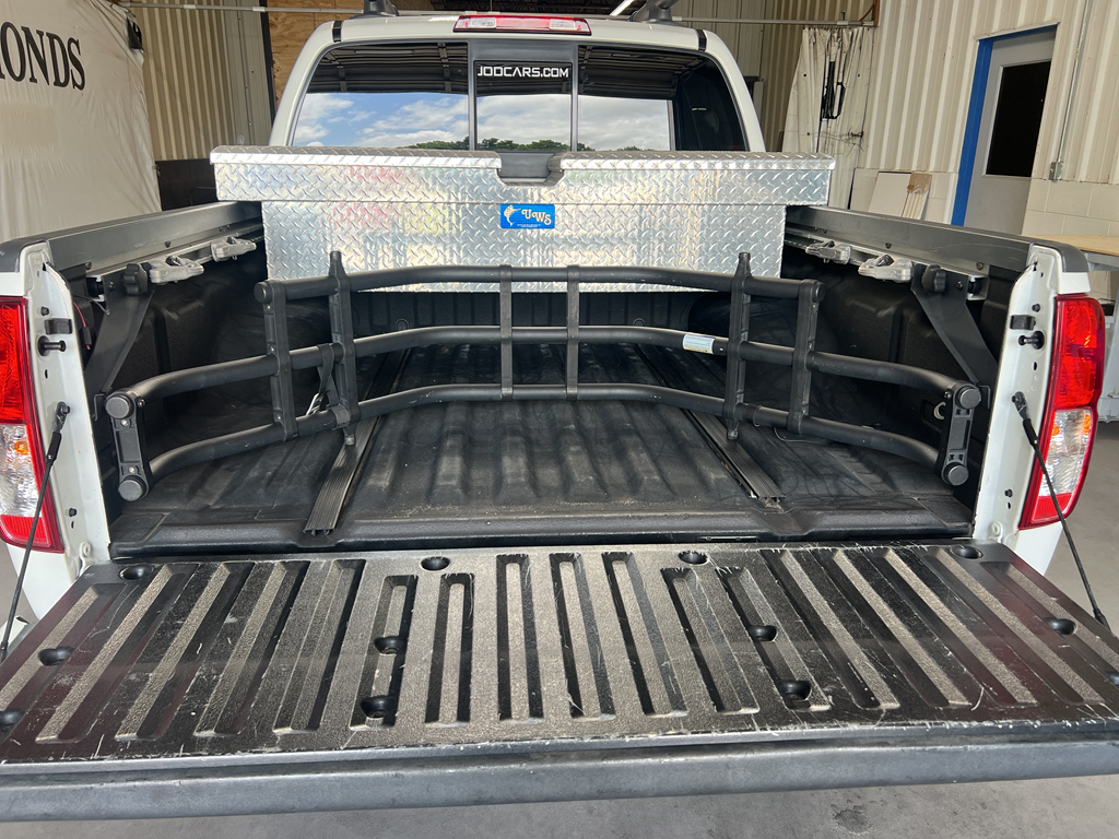 Vehicle image 8 of 21