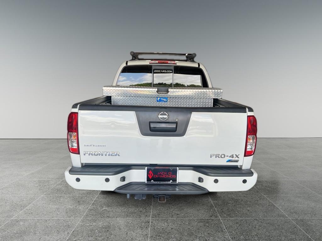 Vehicle image 5 of 21