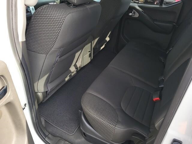 Vehicle image 9 of 38