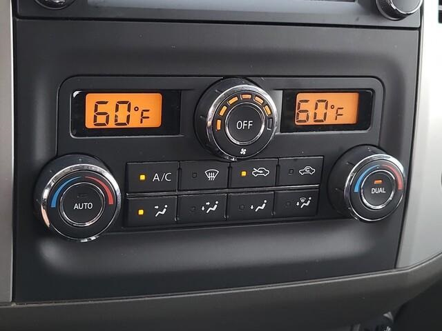 Vehicle image 27 of 38